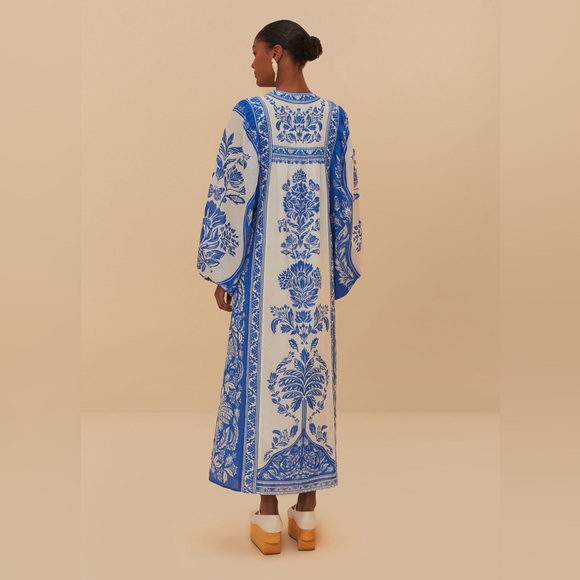 Farm Rio Off-White Delicate Tapestry Long Sleeve Maxi Dress - Picture 7 of 10